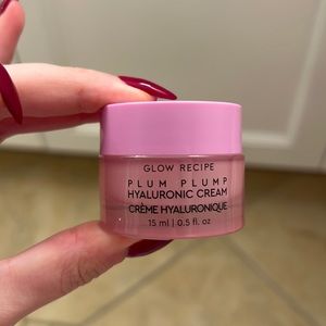 Glow recipe hyaluronic cream